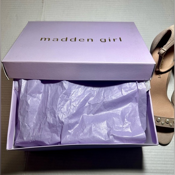 Madden Girl Bitsyy Blush Suede Block Heel With Faux Pearls Strappy Party New 9 - Picture 10 of 14